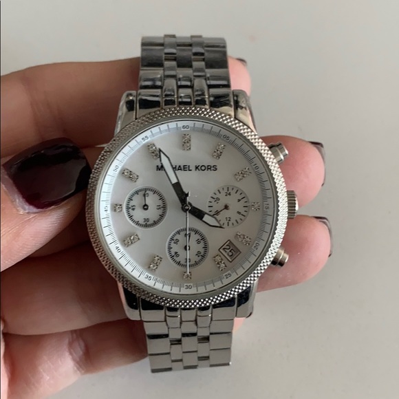 Michael Kors Watch - Picture 1 of 3